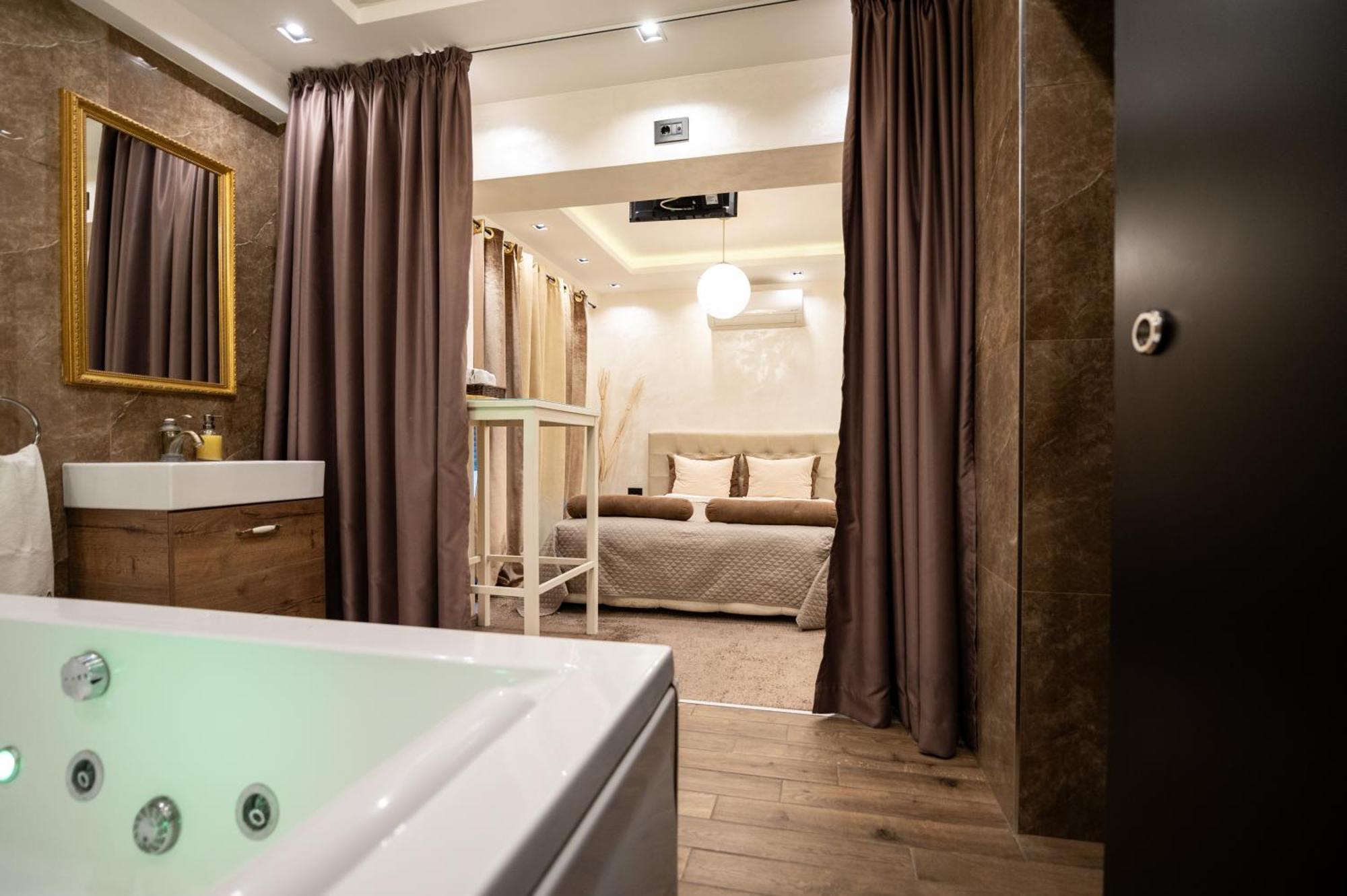 Central Business Apartments Jacuzzi Belgrade Exterior photo