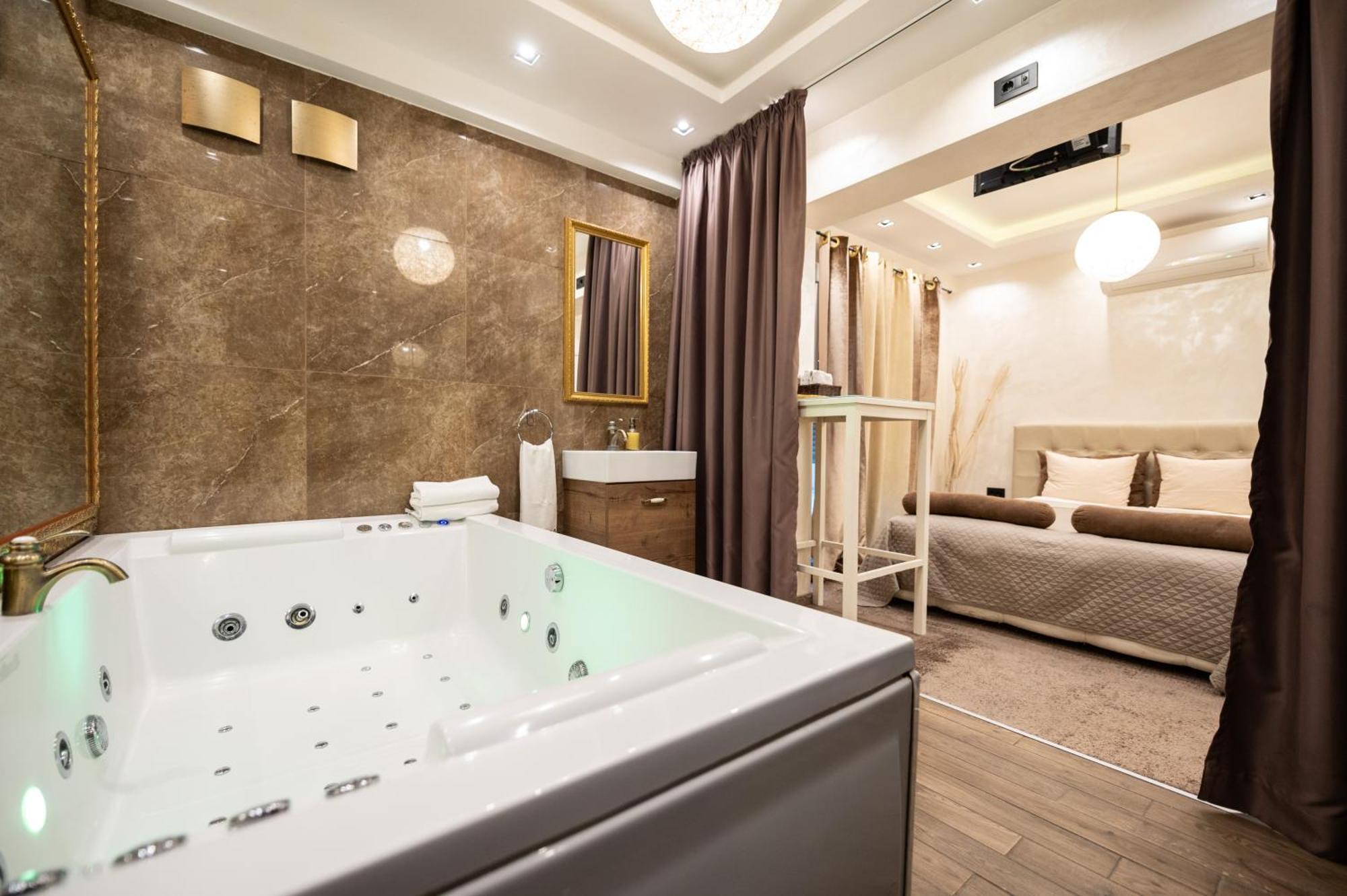 Central Business Apartments Jacuzzi Belgrade Exterior photo